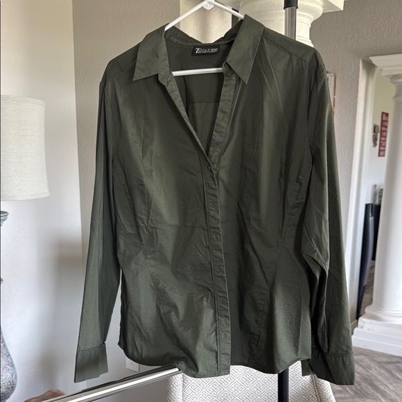 New York & Company Dark Green Button Down Shirt - Picture 1 of 2